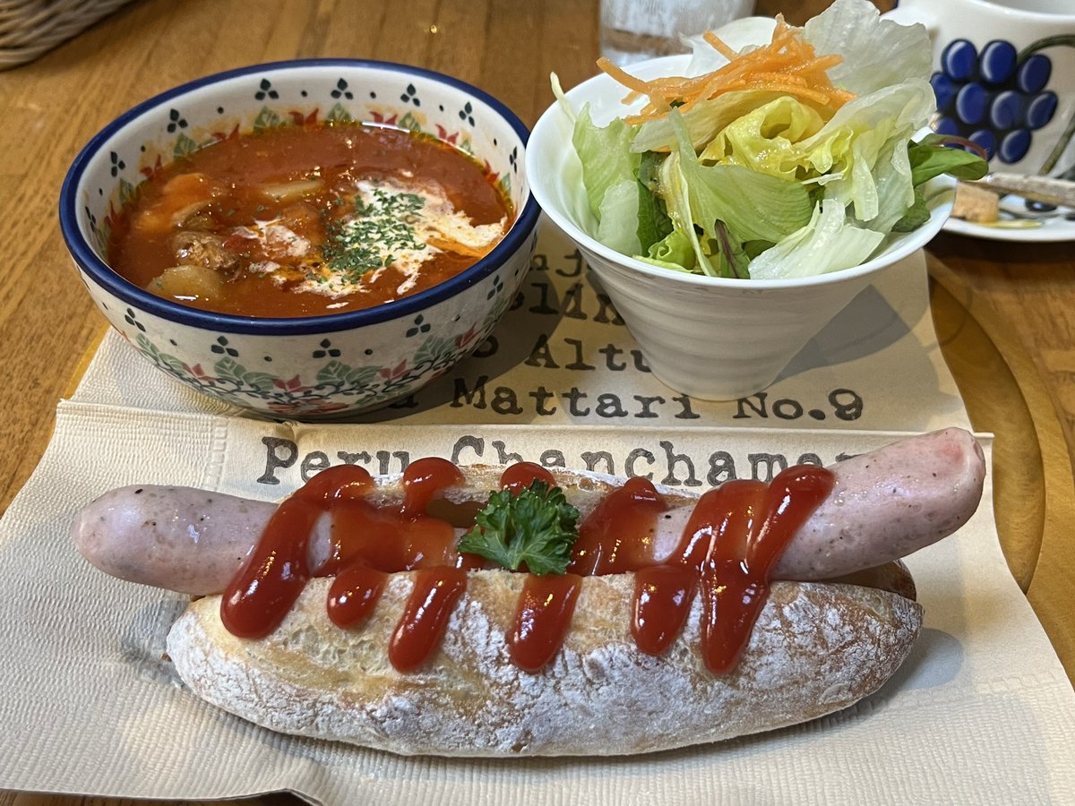 tunya2244's tweet photo. @zukizuki_kai 時々仕事で行く茨城の
お土産は最終的に納豆になりました
現代の他のマイルドになってしまった
納豆とは違うんです
これは自分が知っている忘れていた納豆だってなるんです
それと駅でも納豆が売ってて、切り干し大根の入った味付け納豆のそぼろ納豆も美味しいです
食べ方はひきわりの納豆巻き推しです https://t.co/5b0yeM7SvV
