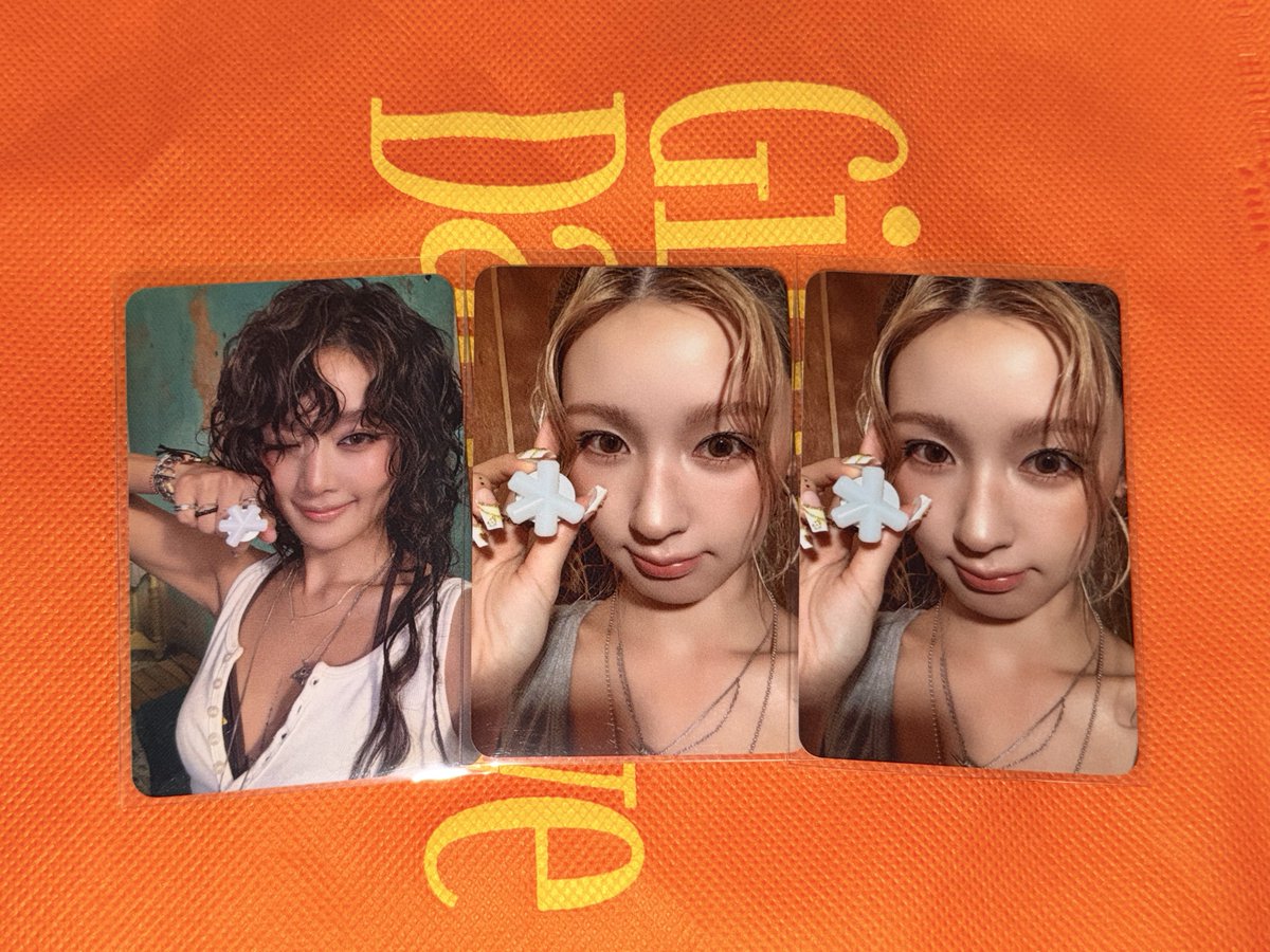 gidlesell's tweet photo. 아이들 gimme dat love 공방포카 양도합니다

미연 miyeon 2장
민니 minnie
가격 제시

idle photocard pc wts sell poca broadcast i-dle 포토카드 포카 사녹 공방 여자아이들 gidle 양도 판매 we made https://t.co/h9mZvWmTDN