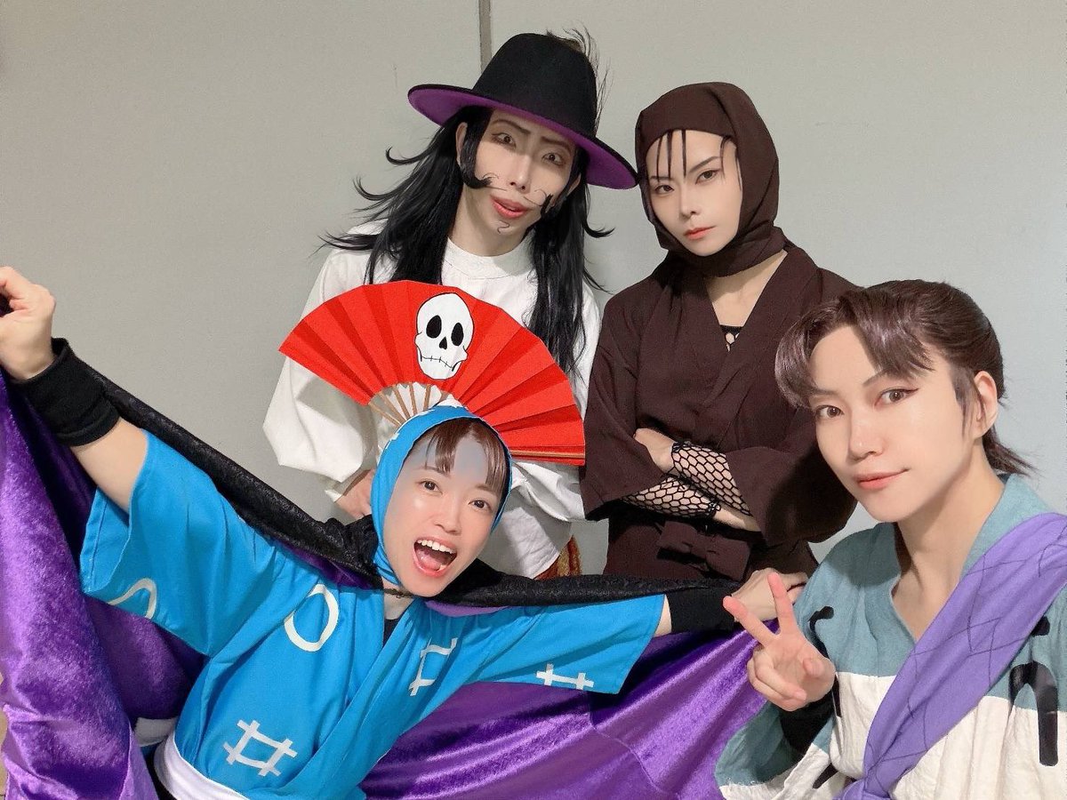 kztxxx's tweet photo. 【※コス写注意】星願day2〜思い出〜
黄昏甚兵衛殿と高坂さんと伏木蔵くんと撮りましたスリル〜🥺
会えてハッピー🎶 https://t.co/ryyiJGwpkb