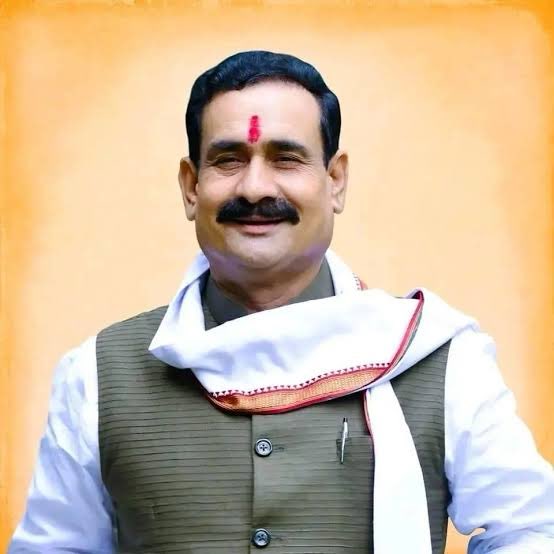 Real_Malviya's tweet photo. मध्यप्रदेश में दतिया विधानसभा उप चुनाव के लिए टिकट जारी।

नरोत्तम मिश्रा का कटा पत्ता, BJP ने दतिया उपचुनाव में नहीं दिया टिकट, आशुतोष तिवारी के नाम पर मुहर

#Narottammishra #datia #mpnews #bjp https://t.co/026v4rEoaF