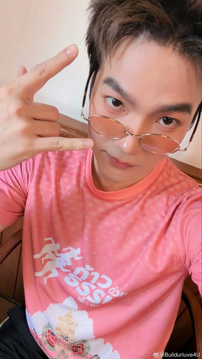 Build_FamilyFC's tweet photo. Weibo update  [09072026] 🏃🏼🏃🏼🏃🏼🏃🏼🏃🏼🏃🏼🏃🏼

🔗 https://t.co/xaOOFDyg3L

#BuildJakapan @JakeB4rever 
#Beyourluve https://t.co/dZs1mDVE9M