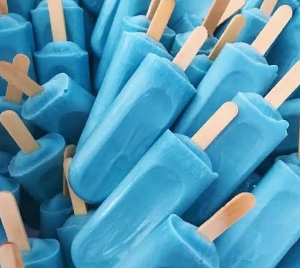 eIiasneto's tweet photo. Qual nome do sabor desse picolé pra vocês?? https://t.co/7e2PBTsBAA