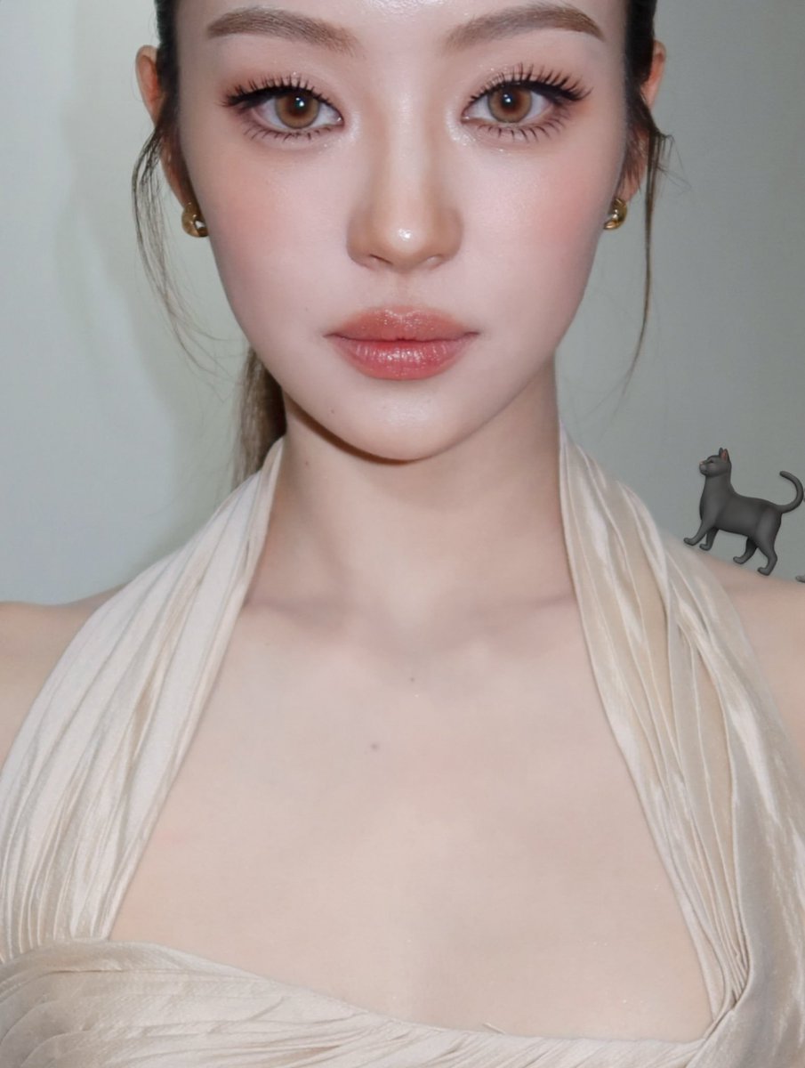 fullfeel4's tweet photo. บ้า คนบ้าอะไรสวยขนาดนี้ จะบ้าหรอ https://t.co/Hzqu29N0tQ