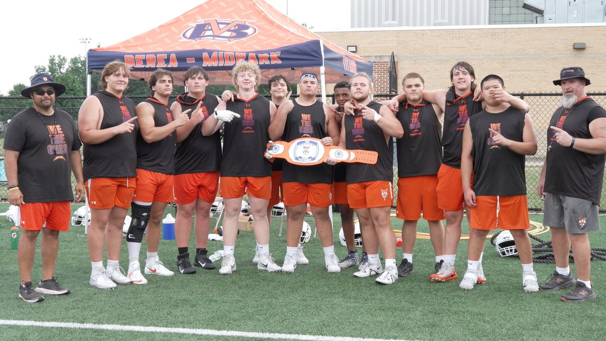 nik_hanchuk's tweet photo. Total domination up front at our lineman/7v7!!! Did not lose a single rep of sumo circle and as a team we placed first in almost every single event!!!
@BMHSTitanFB @Jocko1114 https://t.co/76y4KkAQIm