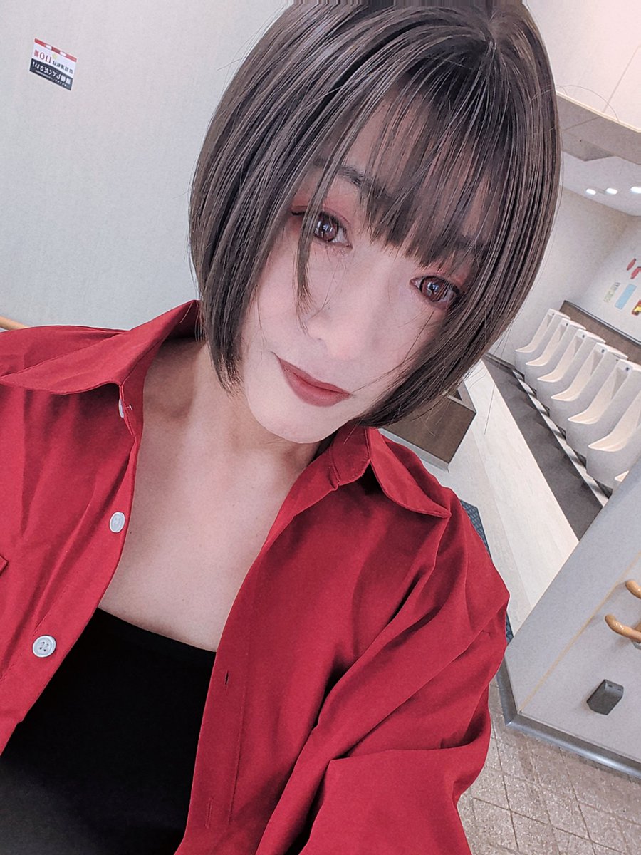 buttocksHiromi's tweet photo. 大分飛び出して福岡向かってます😊
#ニューハーフ #お尻 #大分 https://t.co/JgNiH37lH0