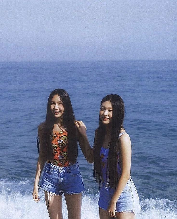 yeri4nwjns's tweet photo. 🌊°‧🫧⋆.ೃ࿔*:･ https://t.co/6cafckpNqN