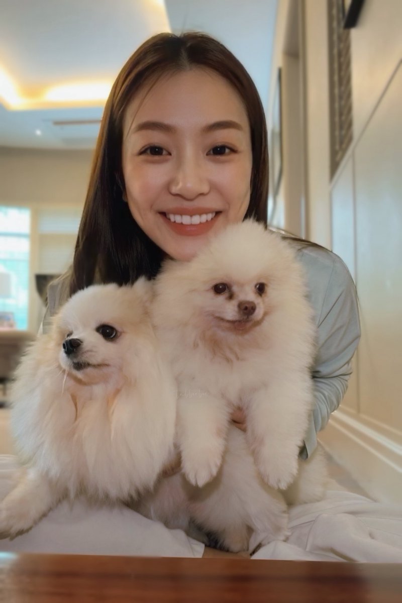 tabbiebie's tweet photo. พี่หมีกับนุ้งหมา 🧸🐶🐶🤎🤍 #MiuNatsha #หมิวณัชชา https://t.co/gAyOsY2l04