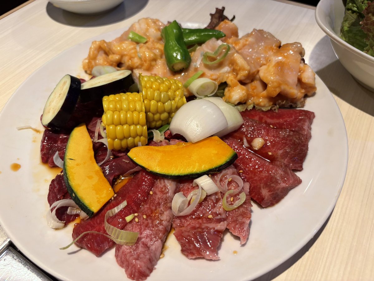 K5xPn's tweet photo. 友達と気軽に焼肉食べた回🥩お肉が美味しいのはもちろん、麺飯も全部美味しくて大好き https://t.co/wswC0X43CQ