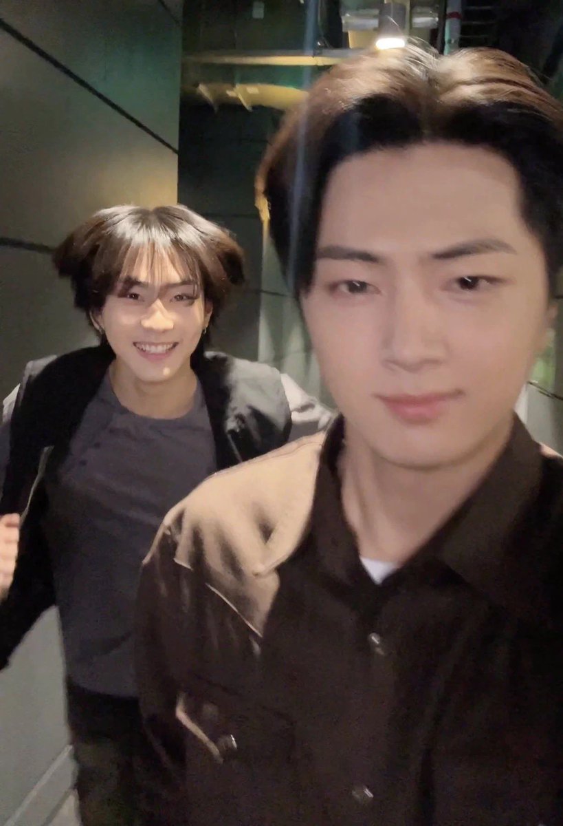 Jaywonhugs's tweet photo. https://t.co/o8y4SLjDnU