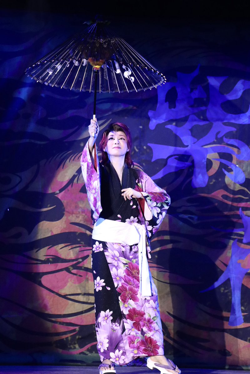 ri11ma22's tweet photo. 2026.07.07    夜の部🌙

　　💫🎋紫鳳花道誕生日公演🎋💫

      ☂️✨✨二部舞踊ショー✨✨🌈

#御老公の湯境店
#なごみ座
#劇団美鳳　#一城静香 さん💕 https://t.co/MK1kUV1IOr