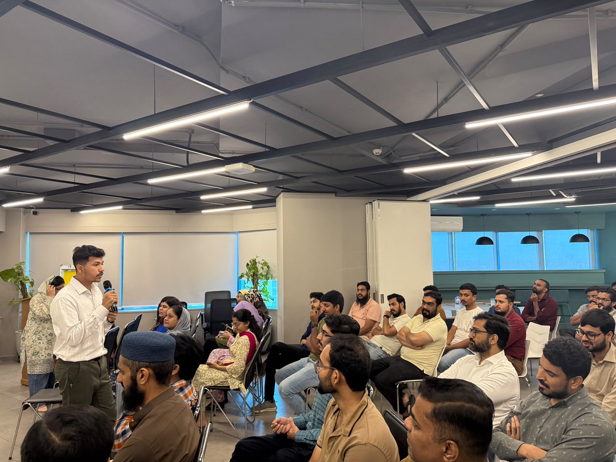 MHashirSiddiqui's tweet photo. Highlights from the Physiotherapy Wellness Session at Sibisoft Northstar Company. 
#corporatehealth #physicaltherapy #dpt #mhashirsiddiqui https://t.co/8wINhTvodN