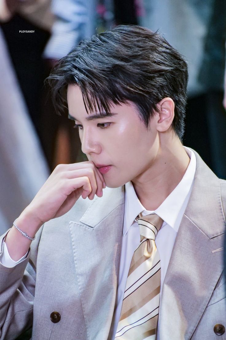 cpcpchom's tweet photo. มุมไหนก็หล่อ 🫶 จิมมี่ จิตรพล

~ #jimmyyjp https://t.co/utfth2cY1i