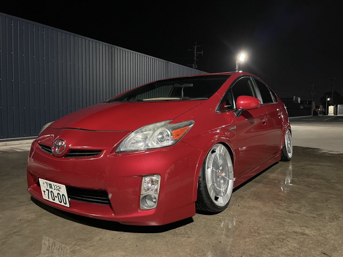 ryo5435's tweet photo. #後悔してないカスタム

フロント、リア他車種流用で114.３化
ソアラ純正ホイール https://t.co/pynCAjkrq7