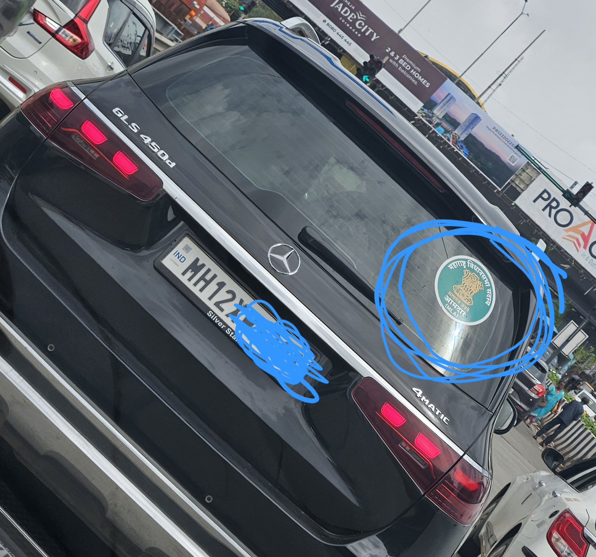 djayparab's tweet photo. Girls n Boys, Of ths n future Generations..Need to Learn..Morale of d story..if u do not belong to Rich Dads, D Fastest way to Buy a Merc..Is not a Degree...its a Chair.. It Gets u Money, at th fastest rate possible..expensive buys.. Aura...Exponential Growth..Power.. https://t.co/7zEglFATjx