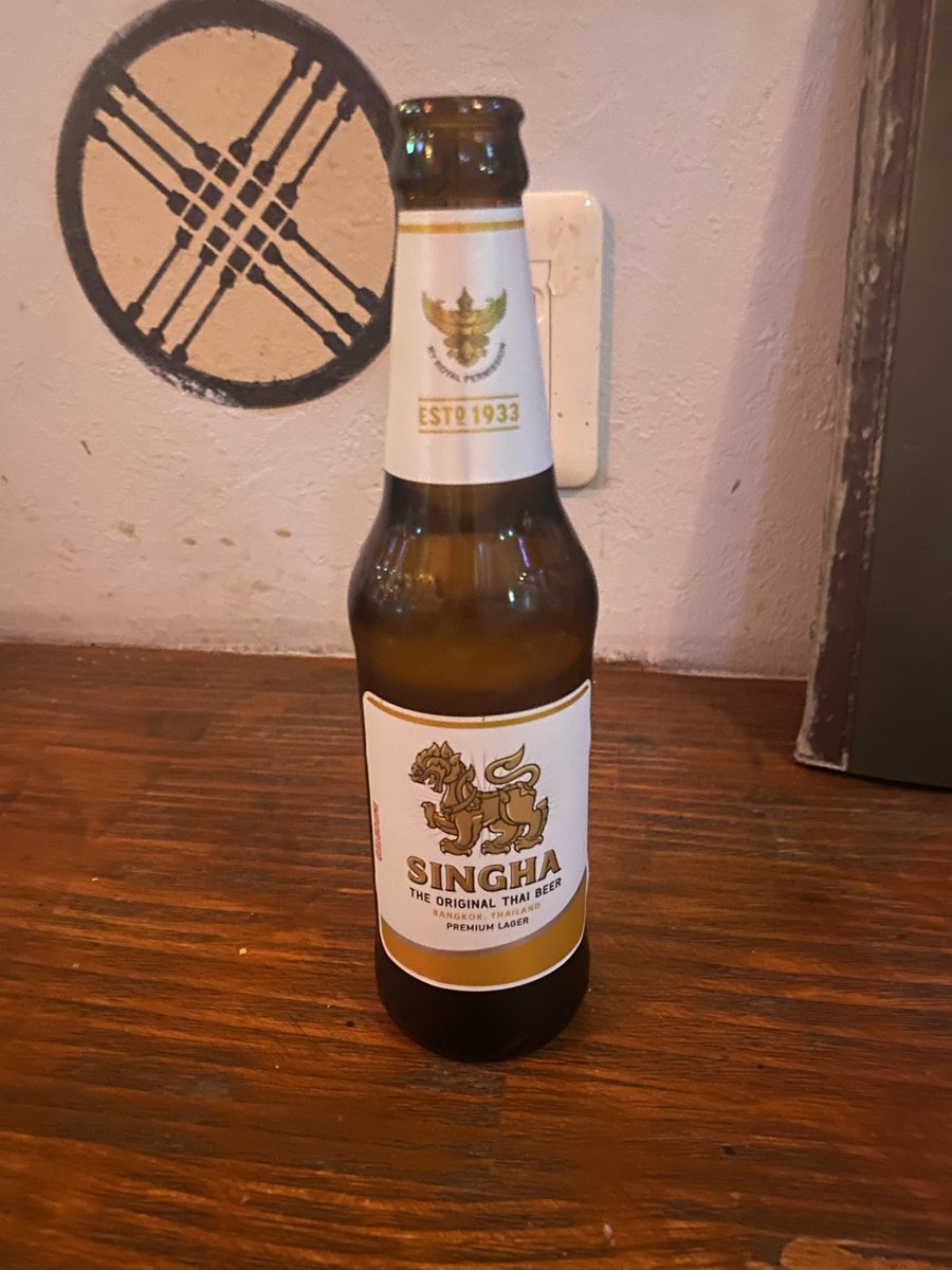 toki884's tweet photo. ブラックラグーン13巻読んだし、SINGHAとバカルディ飲むか https://t.co/hpku0FGMm7