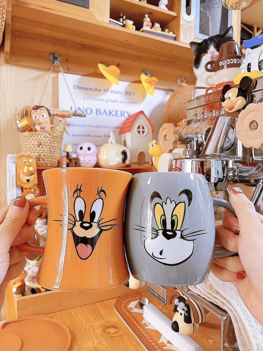 Dario66787's tweet photo. Just tested the brand-new immersive AR café—sipped latte while virtual forest critters hopped across my mug  Game-changing little daily escape!， https://t.co/useOoI0qXv