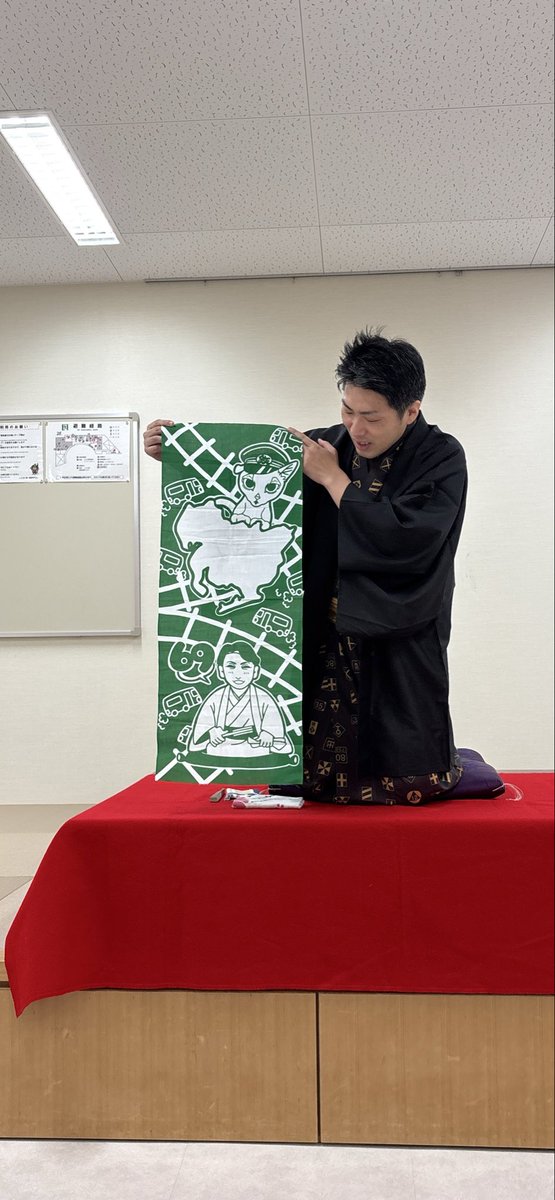 arabian2525's tweet photo. 一度見てみたかった初の兄弟会が実現した東郷町らくご会。

弟子時代の話や 将来の展望 その他貴重な裏話のあれこれを聞くことができたトーク＆質問コーナーは しっかり者の兄してつさんと  おだやかな弟かごと君の 対照的な姿が見事に浮き彫りになっていて興味津々✨️

 #登龍亭獅鉄
 #登龍亭篭登 https://t.co/EDIP5QYXUp