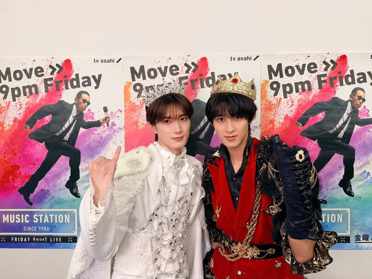 Jyu_rn's tweet photo. やわしゅん世界一かっこよかった🥹🤍❤️ユニット曲でMステ出演なんて本当に夢のようだし、ほぼフル尺(神)で柔のセリフ箇所も聴けて嬉しかった🤍緊張もあるなか最高のパフォーマンスでした！何回も録画みるし永久保存版😭！
23時からの配信もたのしみ😻🤍❤️
 #マジやわしゅんデスティニー
#MILK https://t.co/99Qboinorb