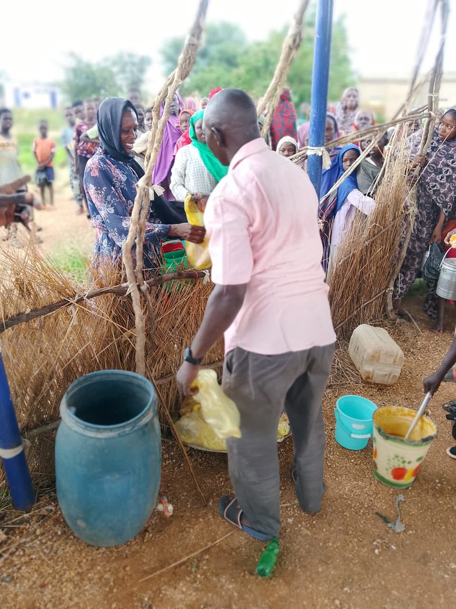 MohanadElbalal's tweet photo. 🔴Please Read. Over the past 2 months we’ve experienced a severe drop in engagement with our @KhartoumKitchen posts with an associated drop in the individual contributions that we rely on completly to sustain this vital grassroots initiative. 

The pics are from earlier this morning at our Kitchen in Al Dilling city in the Nuba Mountains. 

We only ask those who are able to contribute but please try not ignore posts from KAK’s account, a repost costs nothing. 

https://t.co/O6bqoUWZ98