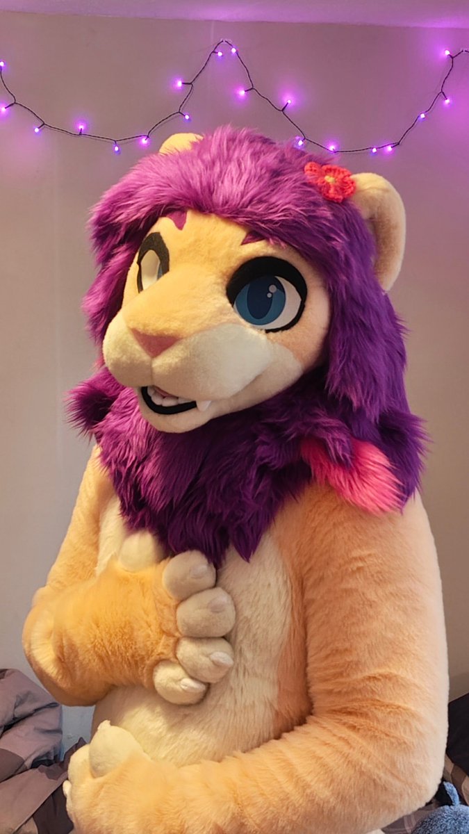 Apollo_Roboto's tweet photo. #fursuitfriday 🌸 https://t.co/UfWGqbyPBb