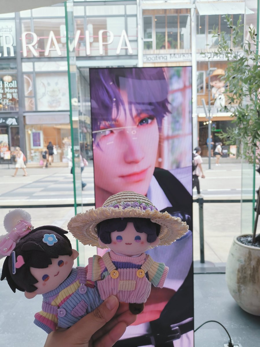 17343J tweet picture