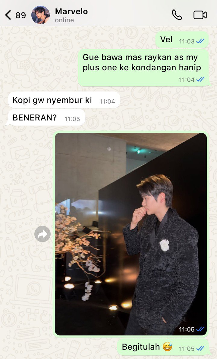 genuinetart's tweet photo. 💌 seoknen few tweets au 

and out of the blue mas raykan mau jadi plus one-nya akian? https://t.co/F4MDminymO