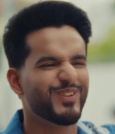 ClosexFighter's tweet photo. Cameramen:- bhai saab aapki naak face par aa rahi hai 😭 https://t.co/Np1CrnGGNt