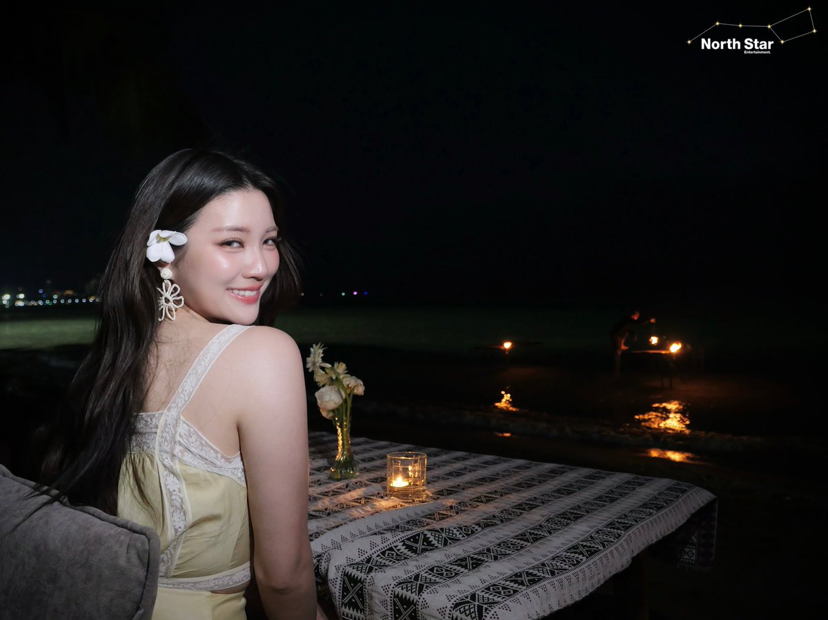 Ginjay_id's tweet photo. Seperti melihat bidadari Turun dari kayangan.

GINNY FRESHY SQUEEZED CORN JUICE
#GinnyXWeiChangLi
#ginnynatnicha 
#ginj https://t.co/ROdAfuAUoN