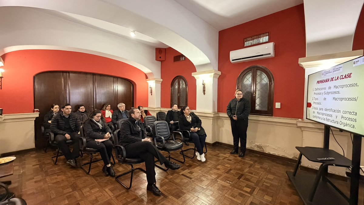 conacompy's tweet photo. Realizamos una capacitación MECIP sobre Mapa de Procesos y su adecuación al nuevo organigrama institucional, con la especialista Lic. Viviana Ayala. 
Seguimos mejorando continuamente la gestión institucional.

🔗https://t.co/51AbVgDQCa

#GobiernoDelParaguay https://t.co/657EqWozBR