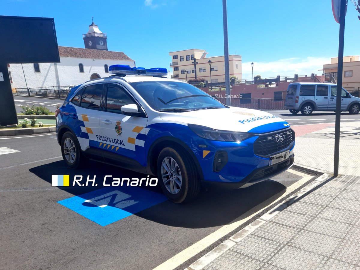 modcanario's tweet photo. 🇩🇪🚓 2024 Ford Kuga Titanium 2.5 FHEV AWD [CX482] facelift
🇮🇨🏛️ Policia Local Canaria Breña Alta
🚨 Federal Signal Vama Bifrost 2 levels

#Ford #FordKuga #FordCX482 #PoliciaLocalCanaria #BreñaAlta #LaPalma #LocalPolice #StadtPolizei #FuStW #MěstskáPolicie #Поліція #PoliciaLocal https://t.co/geEFuxyo0e