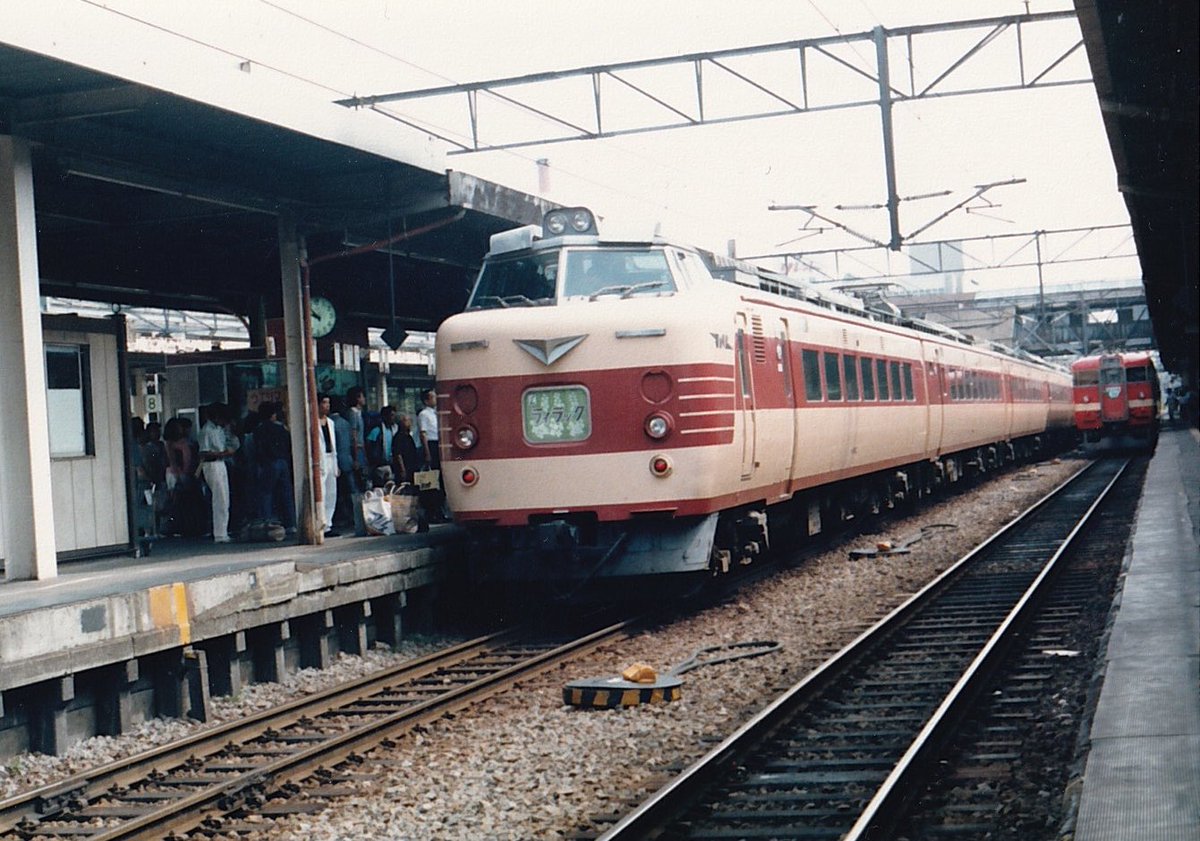銀塩写真館・あの車両(ひと)の記憶 ex1. 781系 ①1986.08 札幌駅 お