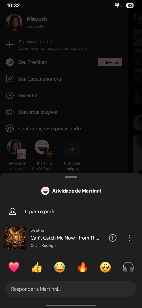 Mayuth_'s tweet photo. Pq o Martinni está escutando sombra e assombrado???? Será que ele quer roubar a sembra de mim??? https://t.co/b9vZVjeq5J