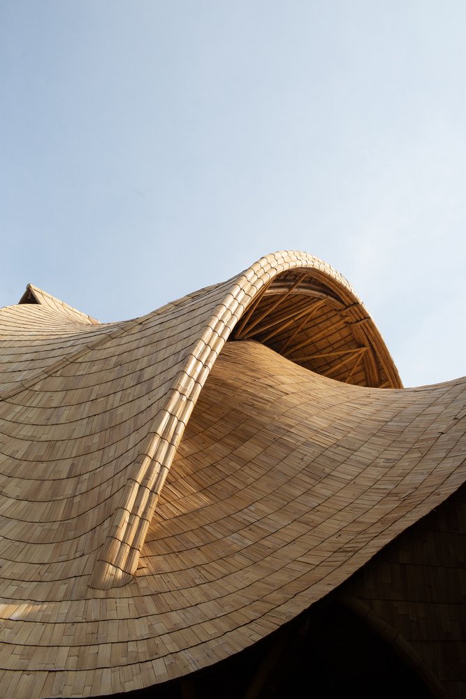 parametricarch's tweet photo. 🌿 The Arc at Green School by IBUKU Studio | Bali, Indonesia https://t.co/LXRuaV3X9Q