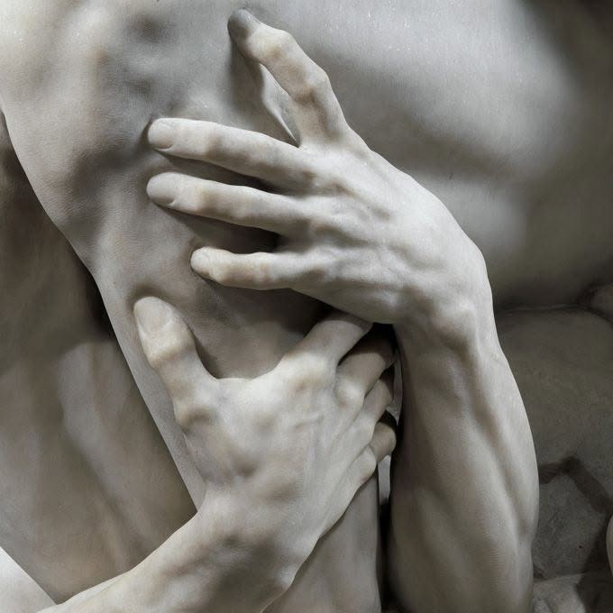 DonPJenn's tweet photo. Hands of marble. https://t.co/3IUr9mG8UR