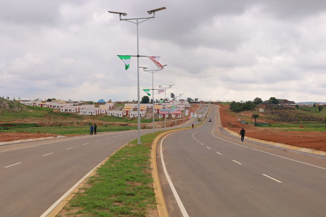 WazoReporters's tweet photo. Speaker of the House of Representatives,  Rt. Hon. Tajudeen Abbas commissioning the newly constructed Access Roads to the Informal Sector Layout, Wasa District, Abuja where Apo Mechanic Village Traders will be relocated today. 

#ProjectsFCT2026
#FCT31DaysCommissioning https://t.co/3HyzafcSOA