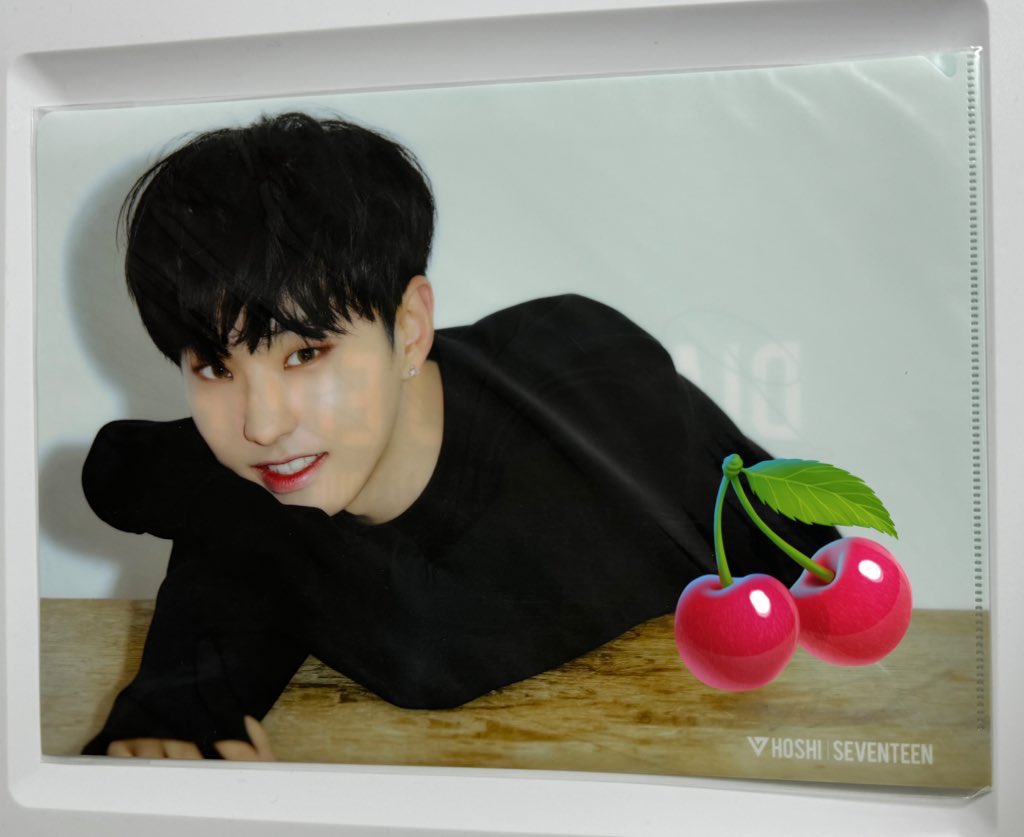 lv94210's tweet photo. 세븐틴 호시 일본 투어 콘서트 카페 굿즈 MD L자 화일 파일 홀더 양도 판매 sell

미개봉 호시 권순영 파일
3개 일괄 배송비 포함 1.0

#세븐틴 #SEVENTEEN #SVT #캐럿 #CARAT #MD #호시 #HOSHI #권순영 #ホシ #판매 #양도 #포카 https://t.co/rQiBI2fngK