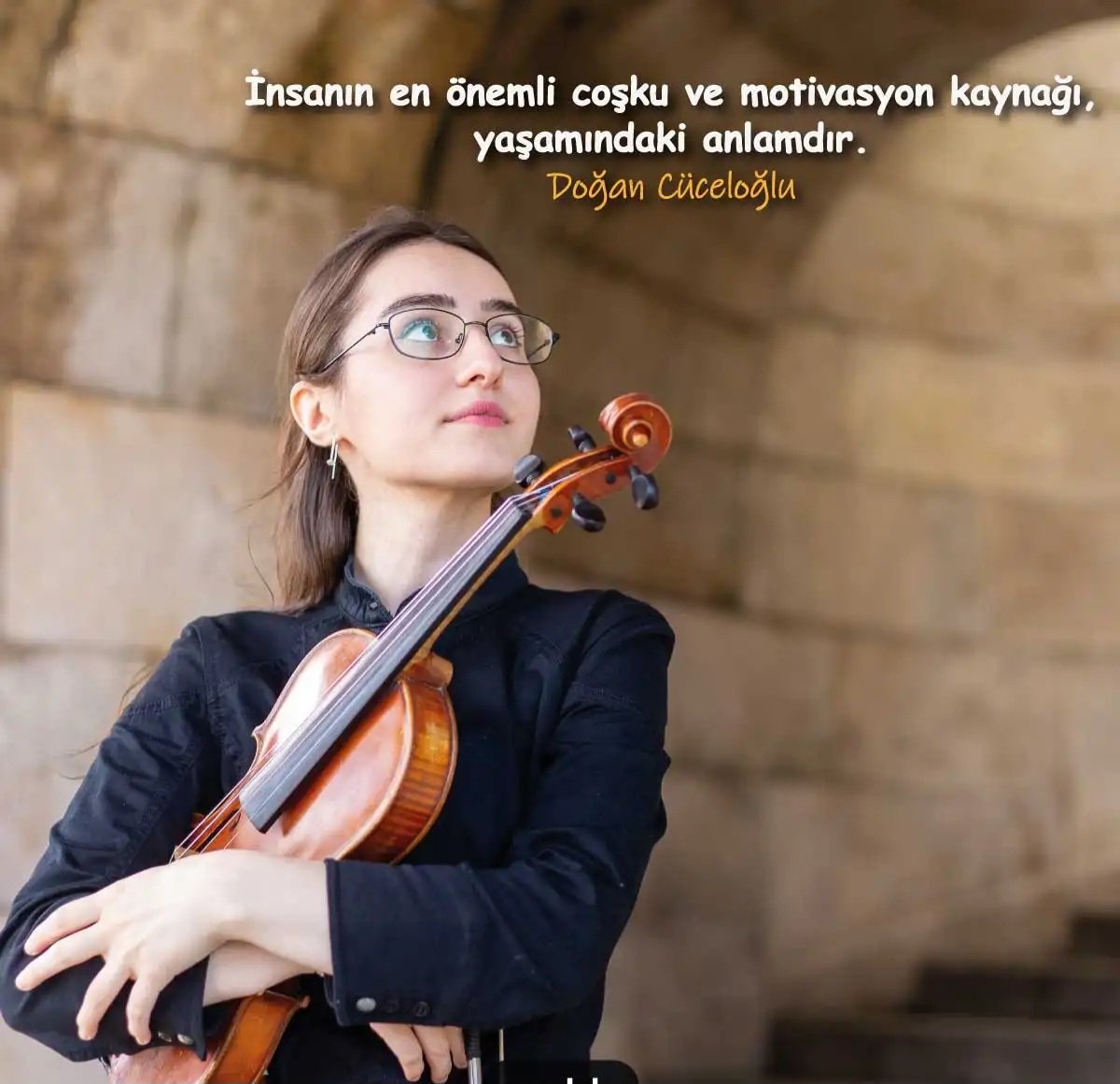 kaktuspooo's tweet photo. Hiçbir şey coşku kadar bulaşıcı değildir..🎶🎵🎻 https://t.co/Gah2ZThUJi