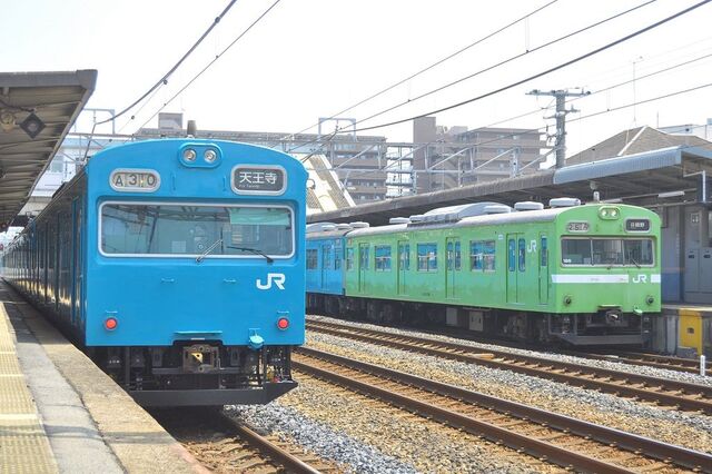 bon7034's tweet photo. 15年前の2011年7月23日の阪和線。とってもカラフル(笑) https://t.co/aP0tTsjop4