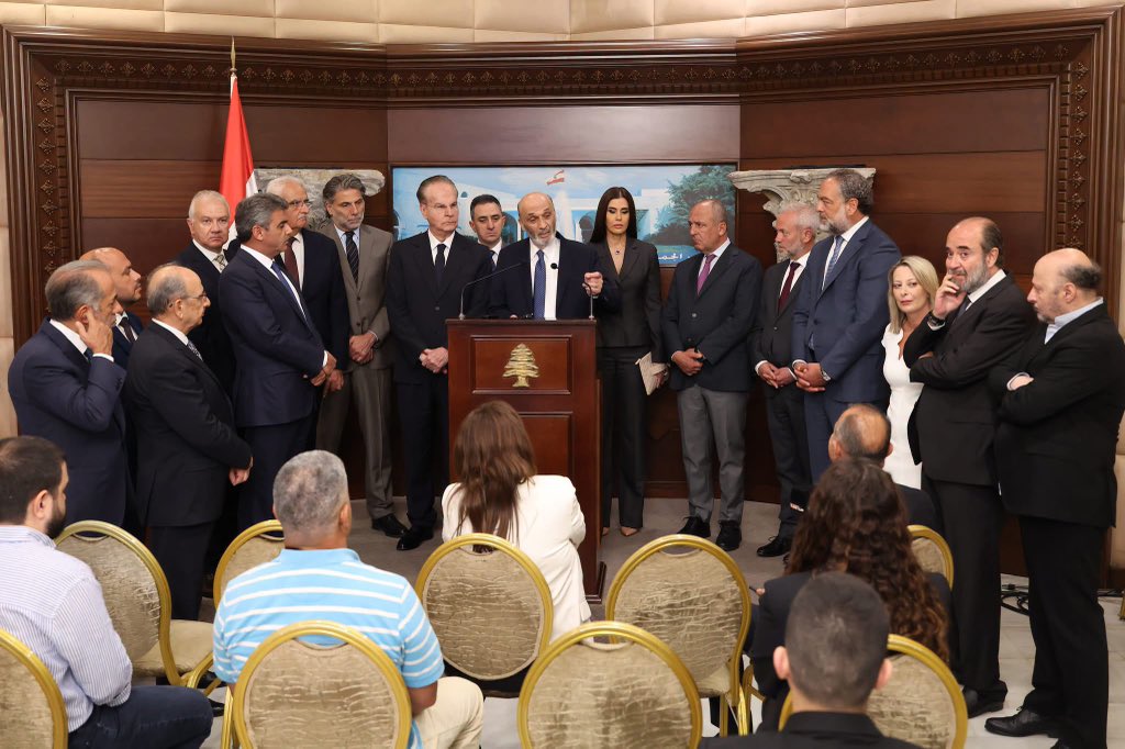 said_el_asmar's tweet photo. مع فخامة الرئيس لاستعادة الارض، والسيادة والقرار.
معك نحو الجمهورية القوية.

#لبنان #الجنوب #جزين #القوات_اللبنانية #الجمهورية_القوية #رئاسة_الجمهورية #سمير_جعجع #سعيد_الأسمر https://t.co/q69i8F9upP