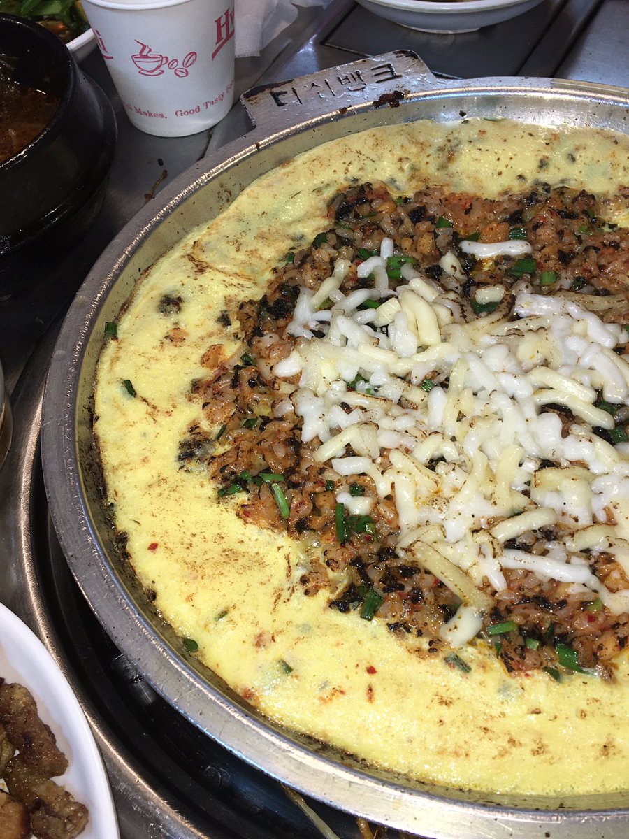 tomynightt's tweet photo. 얼마를들여서찌운내고급보딘데
살을빼겐니…
걍먹꼬죽짜♡ https://t.co/BvvgzZdeoe