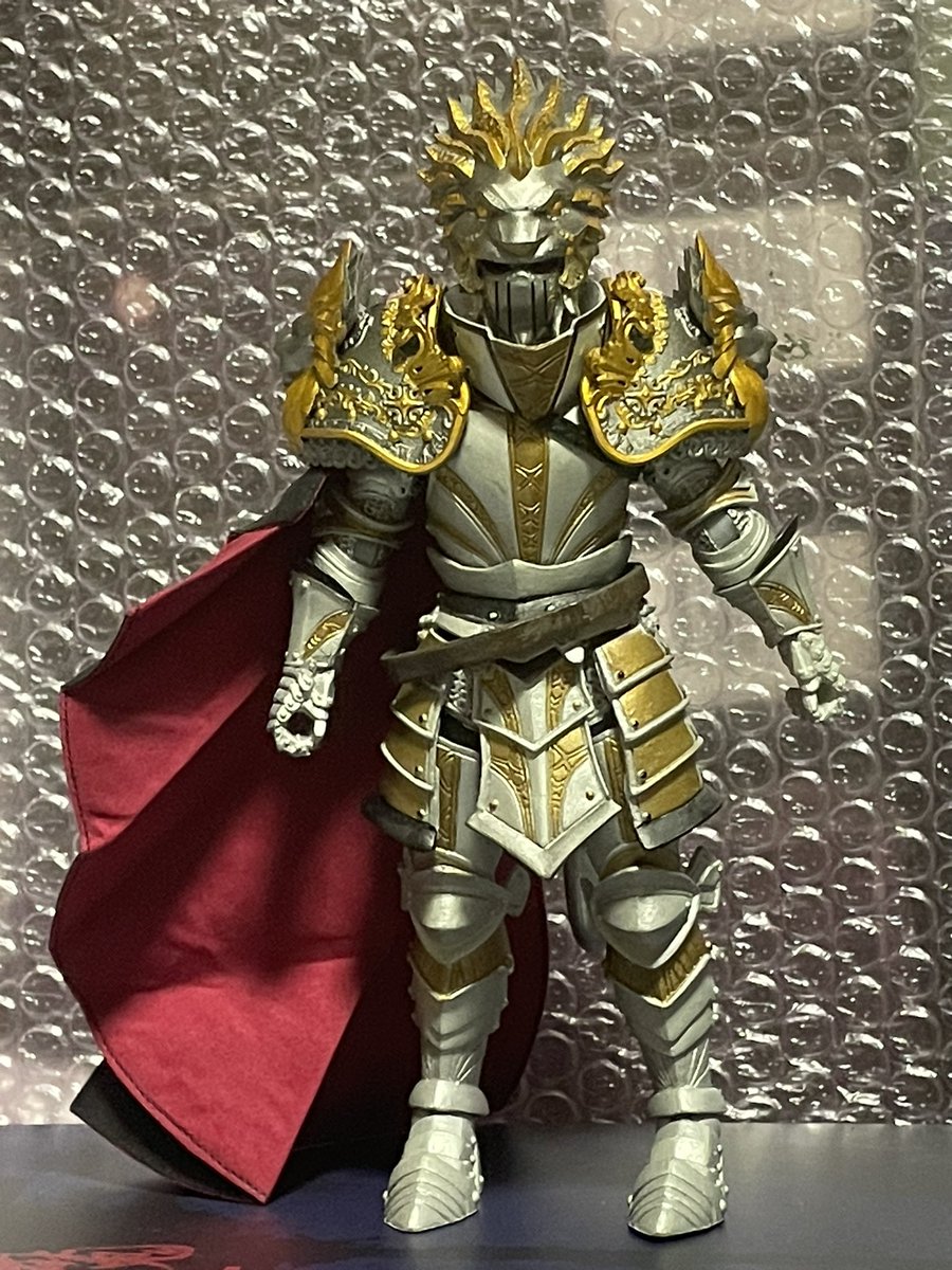 stalion_mare's tweet photo. 先日アリエクのショップから購入した1/12フィギュア用ショルダーマントを本命である親衛隊のレオニダスに装着！😁

風格が爆上がりました！😁

と言う事で晴れて親衛隊隊長に昇格です！😆 https://t.co/yTuZzJIFEL