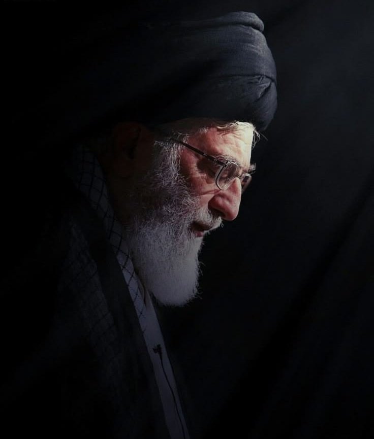 Fatiiimah10's tweet photo. حلالم کن حاجی
منم مثل خیلی های دیگه این آخریا بهت شک کردم
اما با شهادتت فهمیدم خطا کردم
ببخشید بنده مخلص خدا :)🖤 https://t.co/g0wN0pOuHo