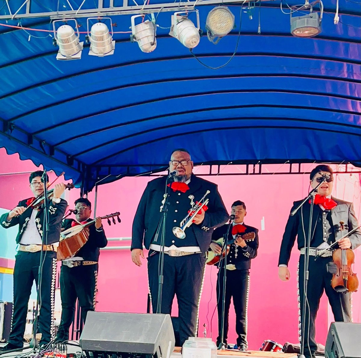 marketsquareSA's tweet photo. Join us this evening, Friday, July 10th for a special live performance by the Fiesta de San Antonio Mariachi Group on the Main Stage at Historic Market Square!

📍Friday, July 10
⏰6:30 PM - 7:30 PM
🎸Main Stage | Historic Market Square https://t.co/XGYC8jLy9C