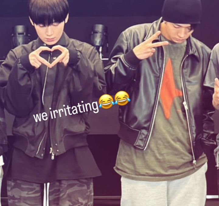 Heesaurus1009's tweet photo. Where my ot7 baddies at??????

#ENGENEs_Demand_Better_Treatment
#Boycott_BeliftLab_For_Enhypen https://t.co/1c3SlbI0qd