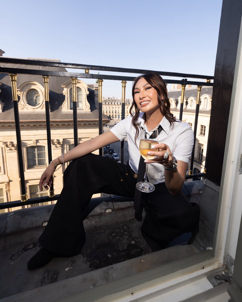 Lucy Guo tweet media