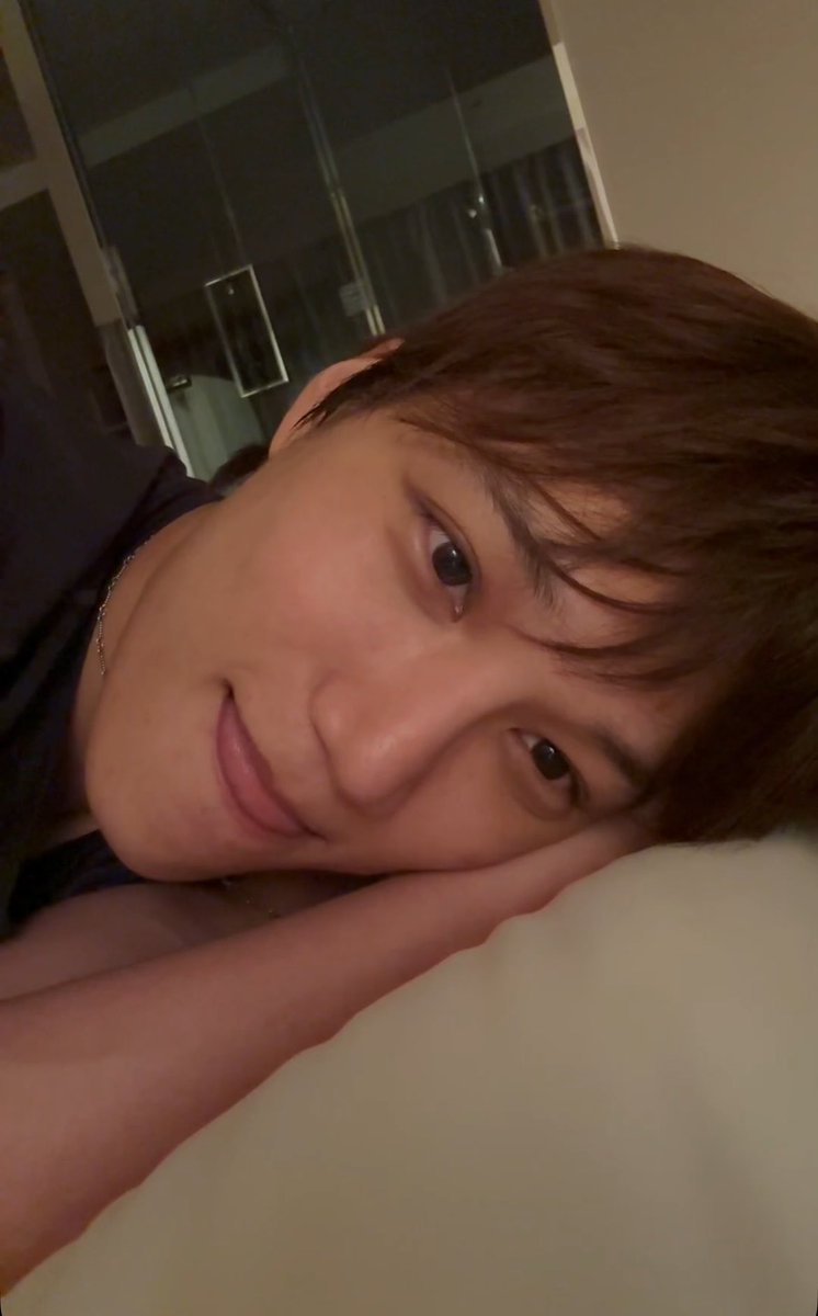 nothingonini's tweet photo. …………ok https://t.co/5bT090uqoZ