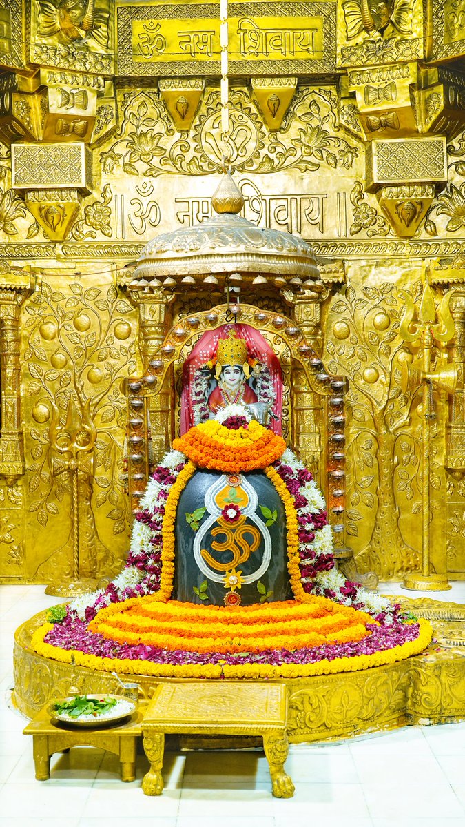 piyushfofandi's tweet photo. श्री सोमनाथ महादेव मंदिर,
प्रथम ज्योतिर्लिंग - गुजरात (सौराष्ट्र)
दिनांक: 10 जुलाई 2026, ज्येष्ठ कृष्ण दशमी युक्त एकादशी - शुक्रवार
सायं श्रृंगार https://t.co/FcZgzjctDX