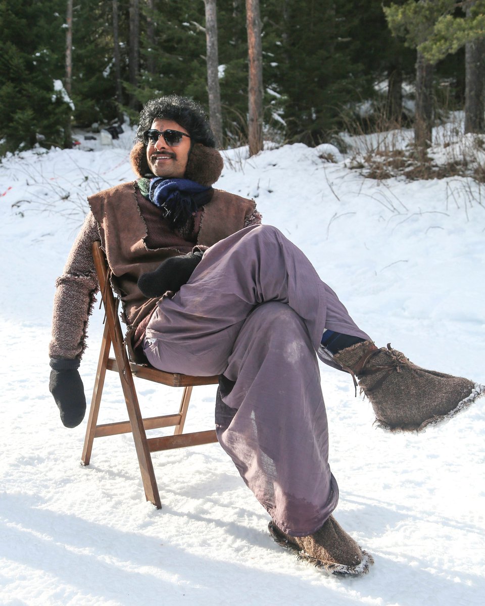 Telugu360's tweet photo. బాహుబలి జ్ఞాపకాలు ❤️

11 years later, the aura remains unmatched. #Prabhas 
    #11YearsForBaahubaliTheBeginning https://t.co/nVcUswGVii