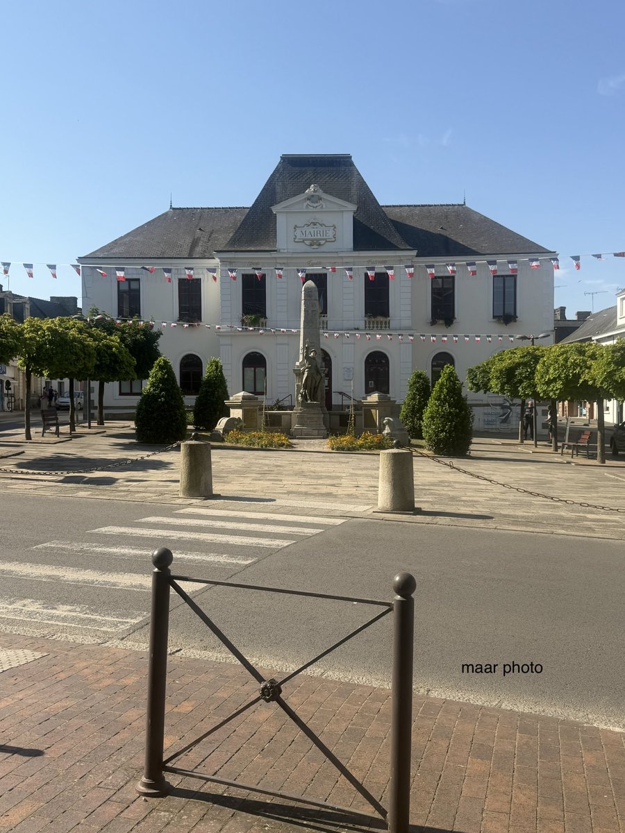 becel_maryvonne's tweet photo. Guer se prépare pour GUER EN FÊTE.#Guer #morbihan https://t.co/W1QZPKJ9yJ