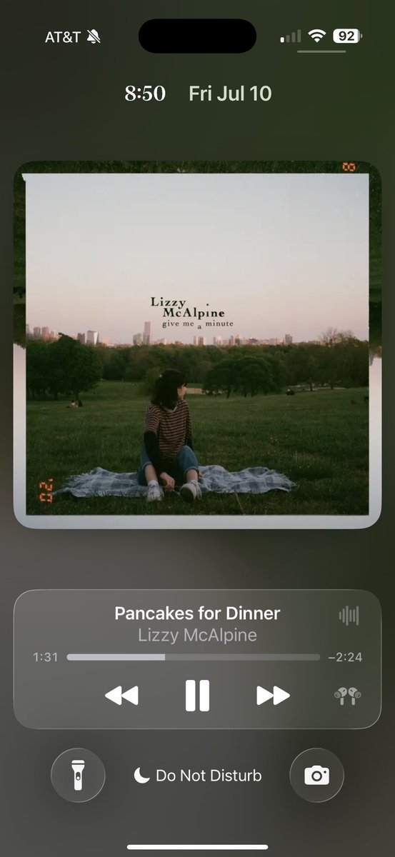 miizora's tweet photo. listening to music at work and this song is so #kingdon from Mel pov https://t.co/PK2YEWoOfE